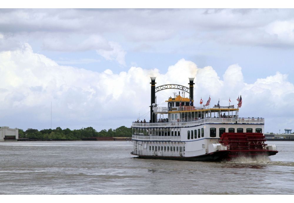 Der Beginn der Dampfmaschinengetriebenen Schiffe