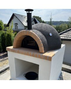Wood fired brick outdoor pizza oven
